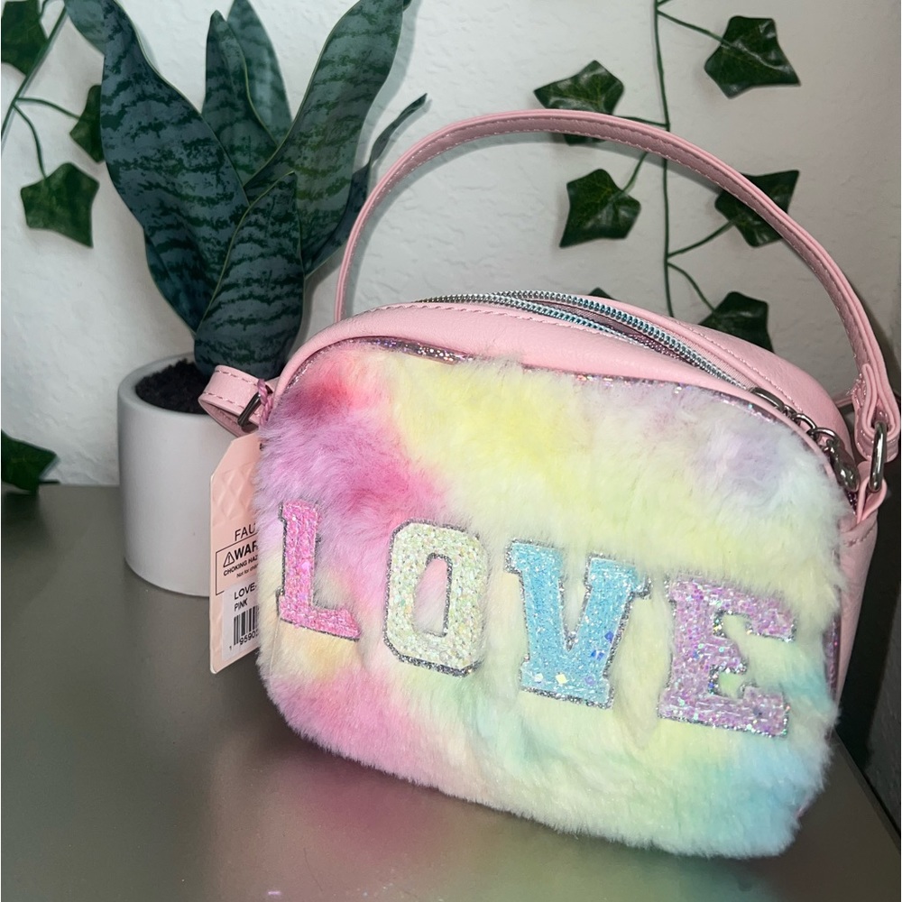 Crossbody Pink bag with tight strap